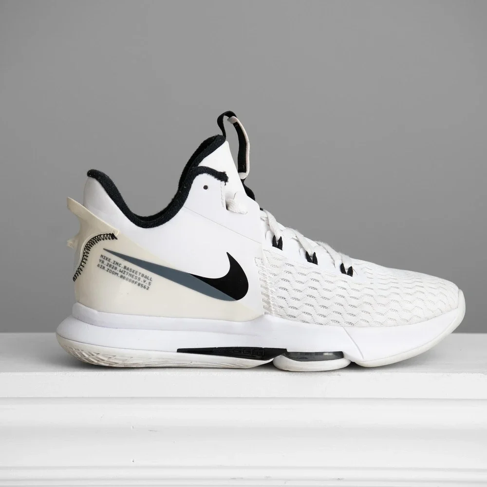 Nike LeBron Witness 5 Basketball Court Sneakers Mens 11 White Black CQ9380-101